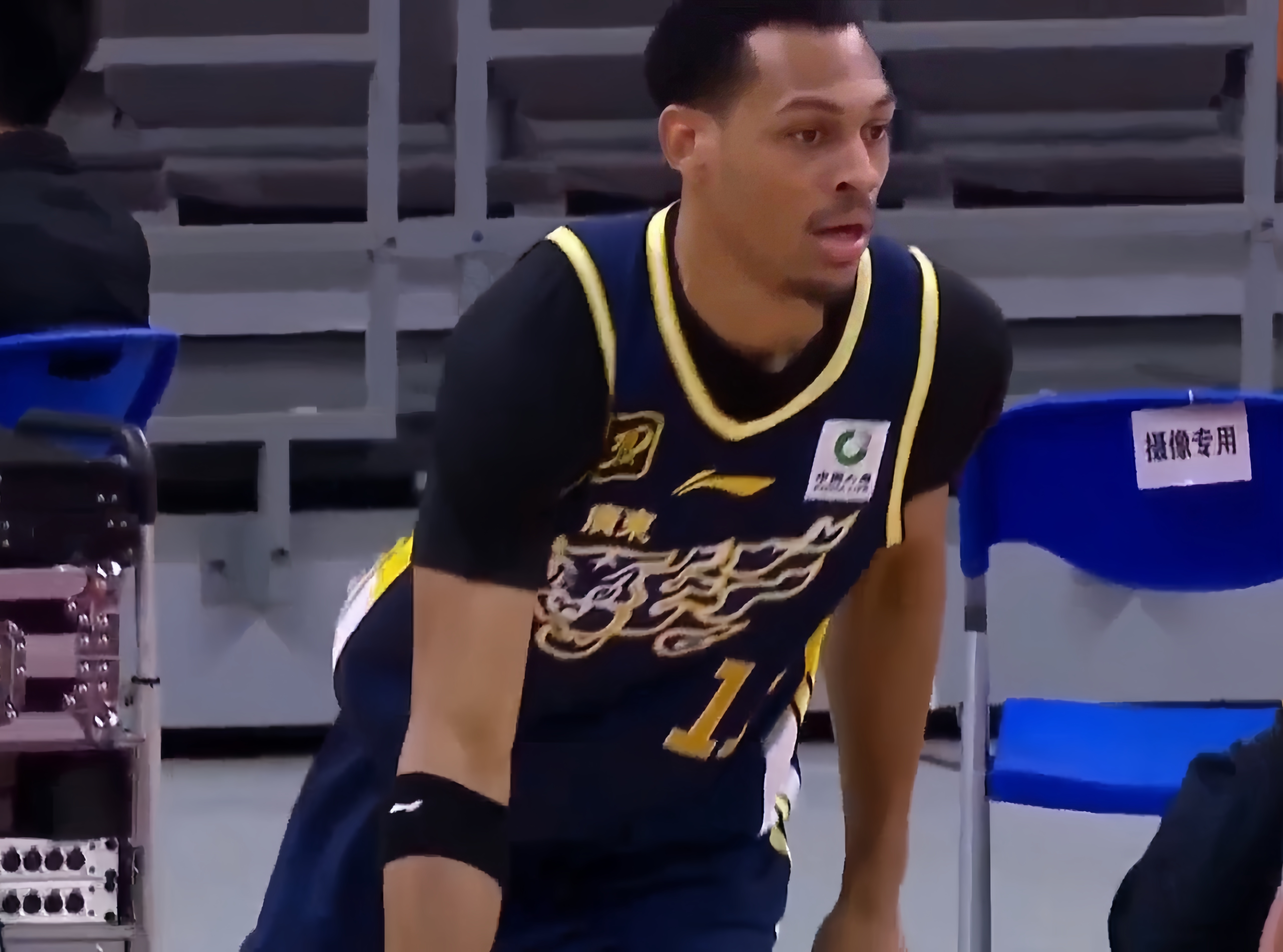 包含今晚浙江稠州备战意大利杯，止住颓势细节曝光，底气十足，数据趋势出现新变化的词条