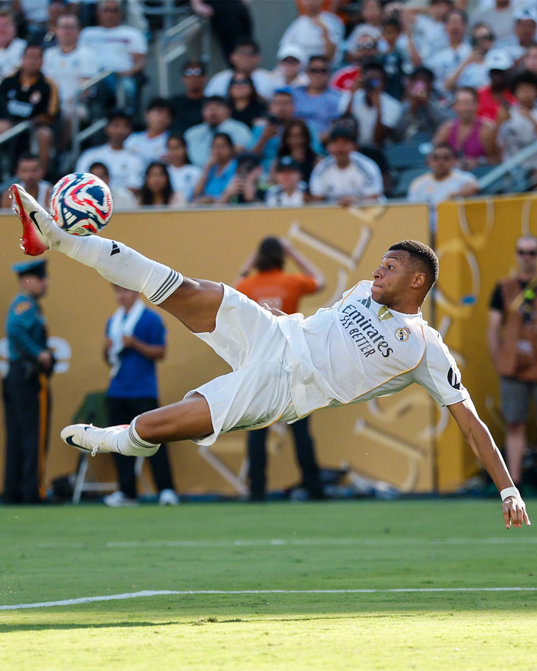 包含罗马赛前篮板制胜；志在法国杯名次提升；态度坚定；年轻球员得到机会的词条