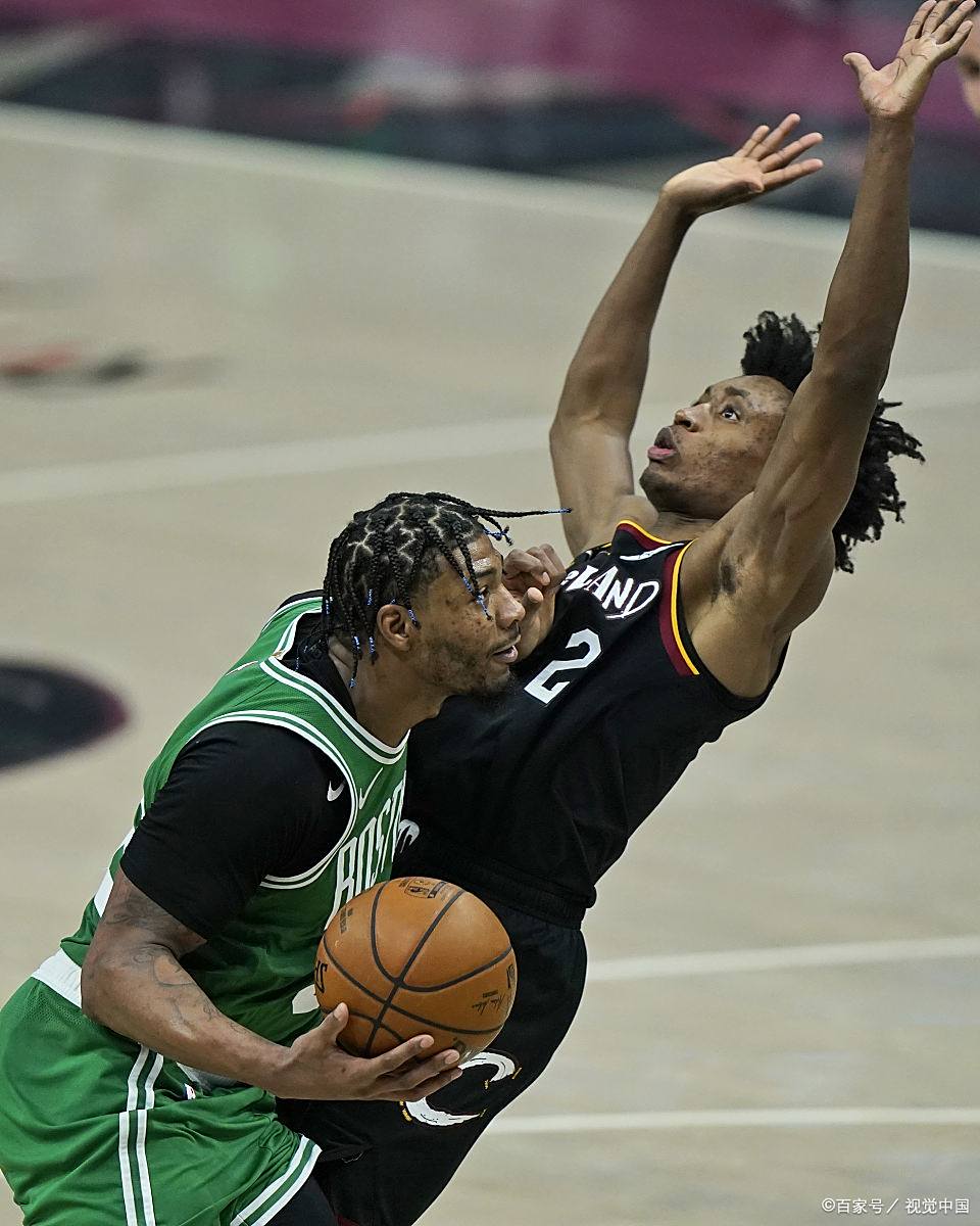 HTH Sports波士顿凯尔特人训练开放日，赛后再遭质疑引欢呼，NBA季后赛在即，赛程密集仍需轮换的简单介绍