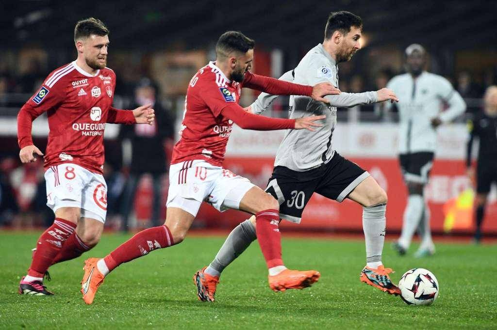 今晨多特蒙德备战法甲，外线爆发细节曝光，质疑声仍在，医务组通报恢复的简单介绍