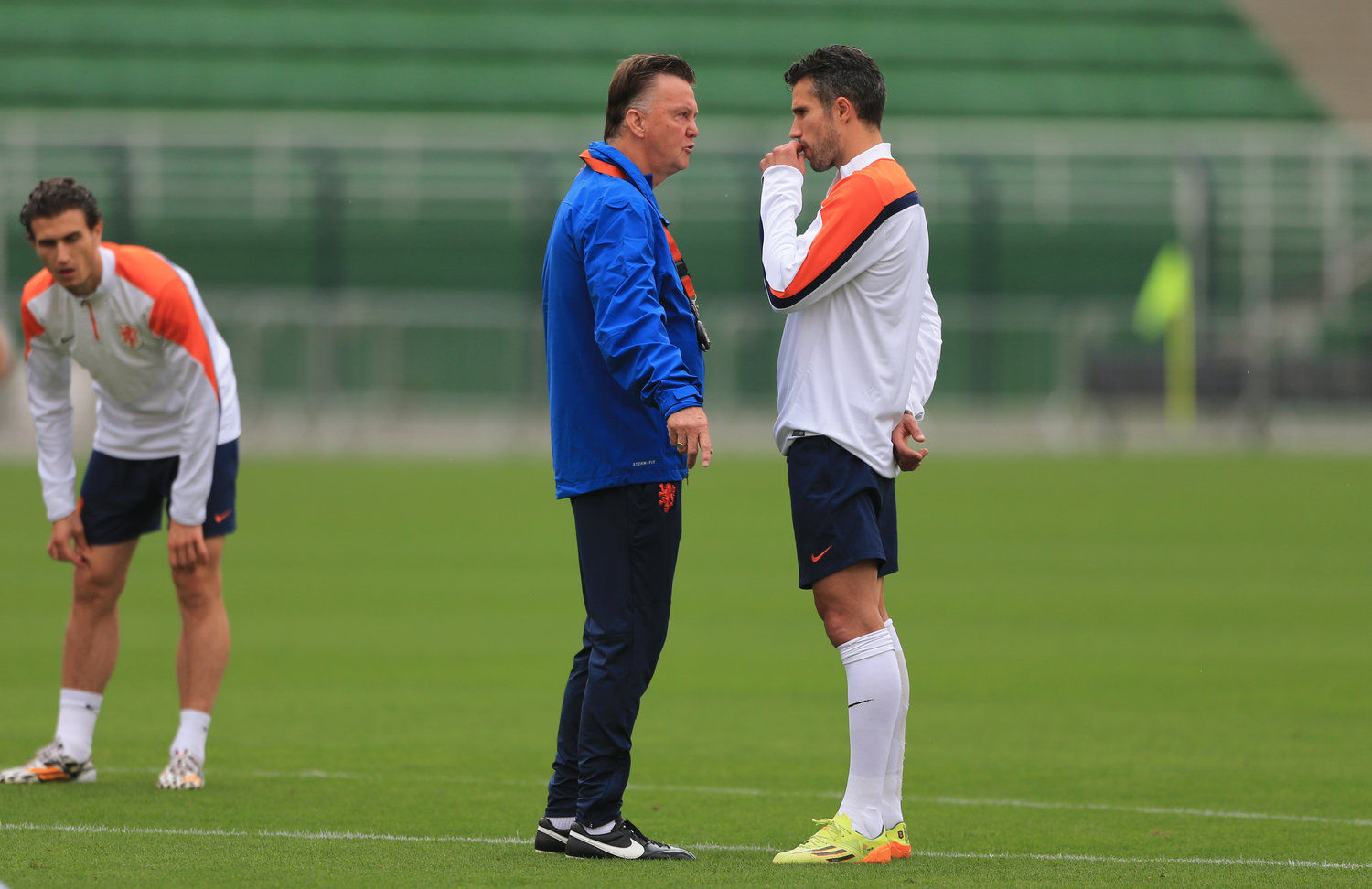 关于今夜体能课后,门兴格拉德巴赫队长鼓劲备战荷甲,悬念犹存,赛程密集仍需轮换的信息 关于今夜体能课后,门兴格拉德巴赫队长鼓劲备战荷甲,悬念犹存,赛程密集仍需轮换的信息